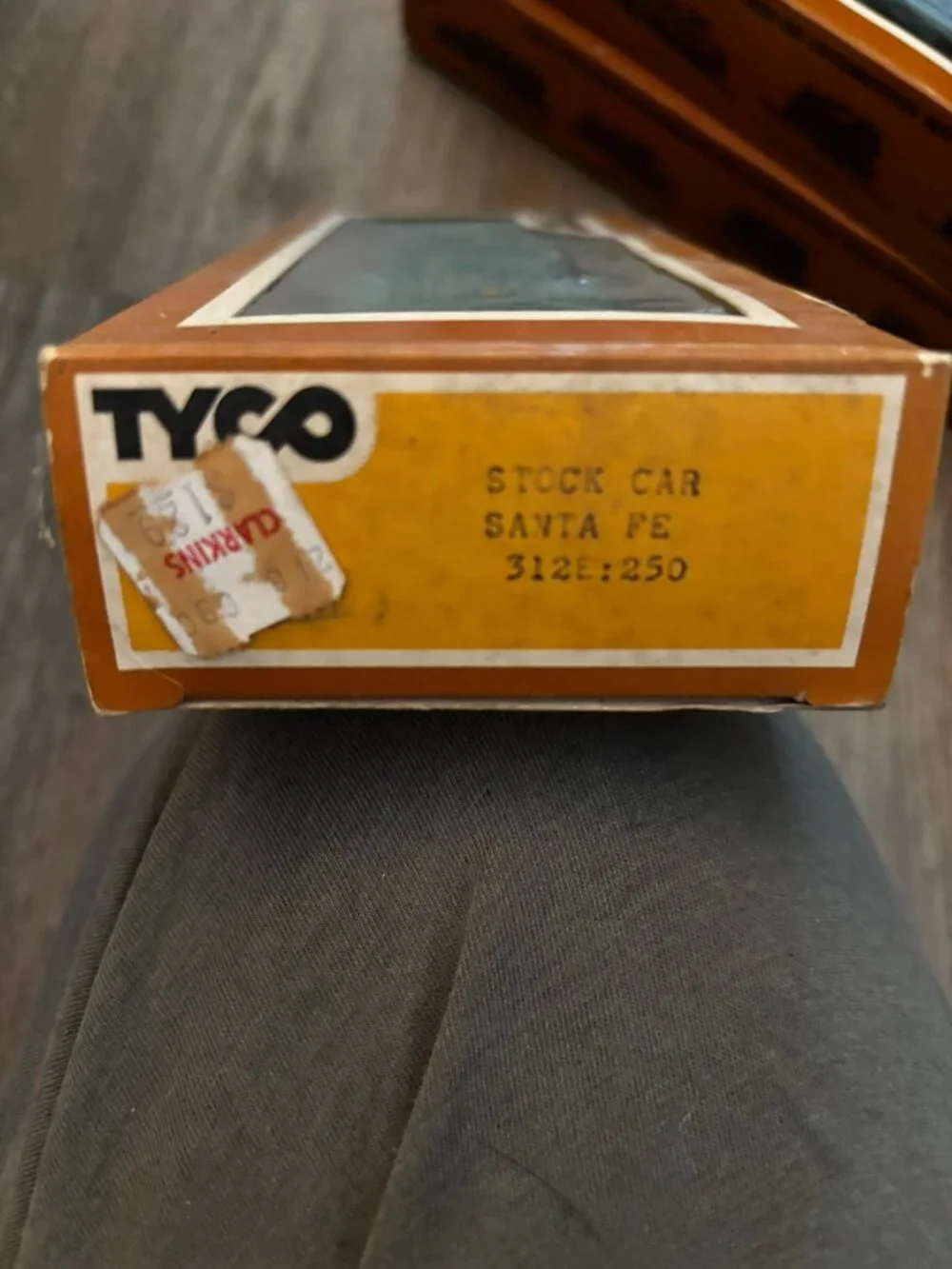 Tyco HO Stock Car Santa Fe 312E Railroad Train display set up w/box